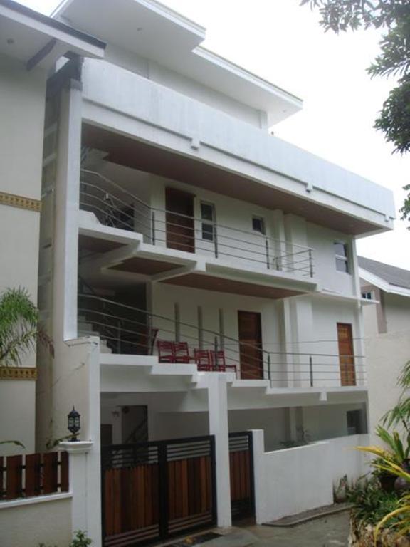 Bluewaves Westcliff Villa Balabag  Exterior foto