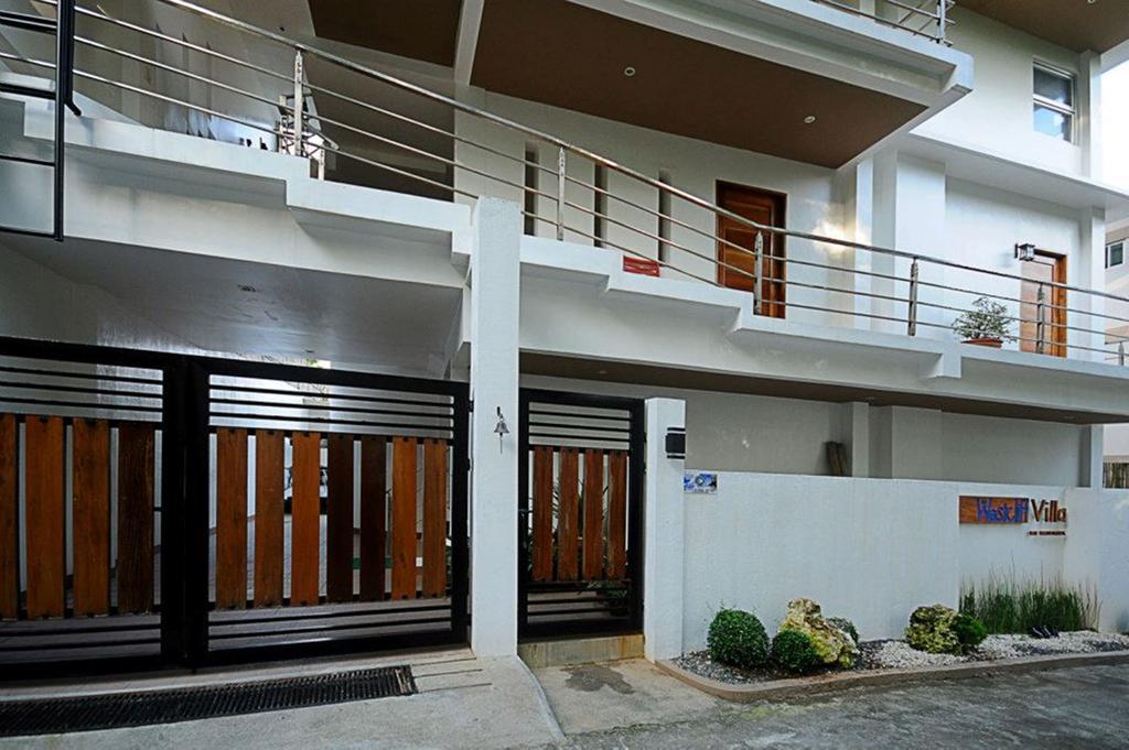 Bluewaves Westcliff Villa Balabag  Exterior foto