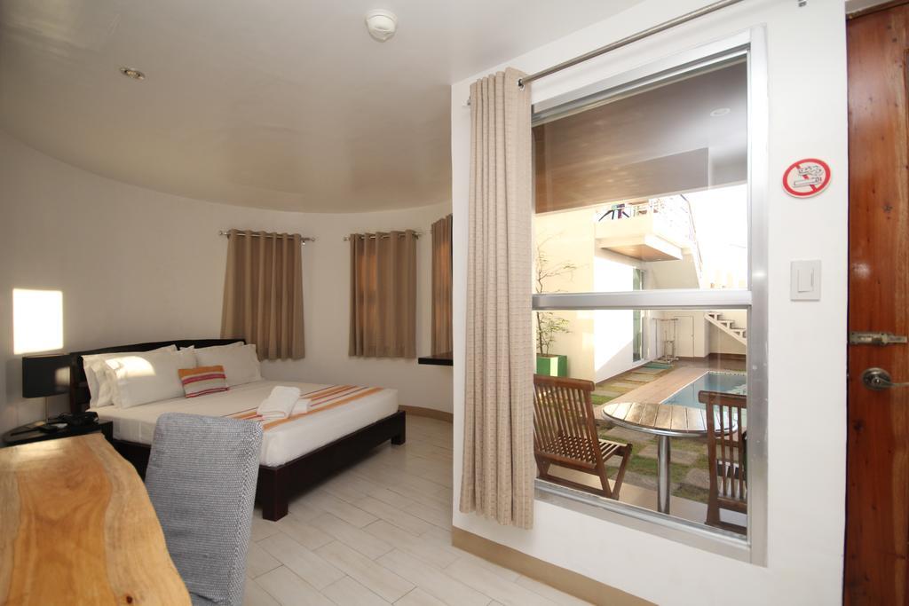 Bluewaves Westcliff Villa Balabag  Exterior foto